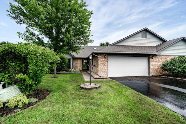 1911 Wedgewood Cir, Springfield, OH 45503 - photo 1
