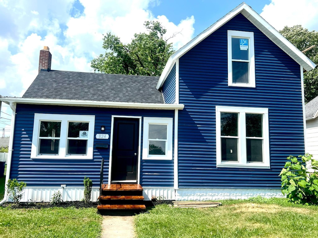 824 E Spring St, Saint Marys, OH 45885 - photo 1