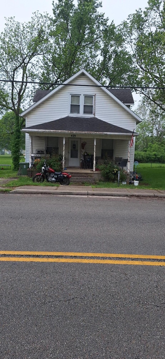 429 Riverside Dr, Sidney, OH 45365 - bungalow featuring covered porch