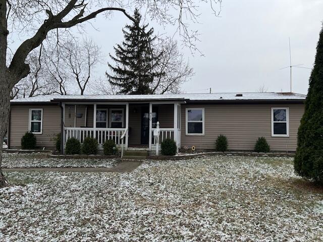 Listing photo 3 for 410 E High St, Cridersville OH 45806