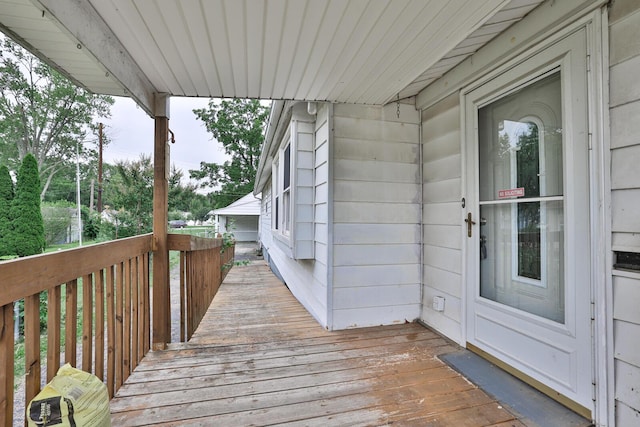 1024 Ansel Dr, Dayton, OH 45419 - view of deck