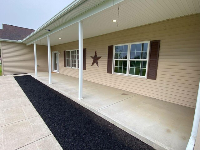 4344 N US Highway 68, West Liberty, OH 43357 - view of patio