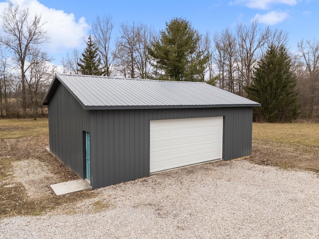 view of detached garage