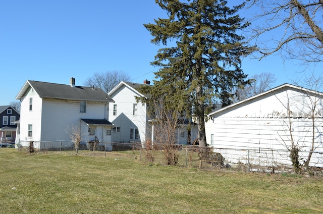 1170 Selma Rd, Springfield, OH 45505 - view of yard with fence