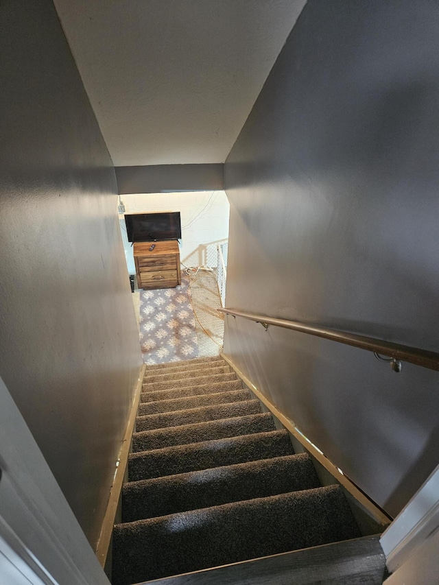 2973 Kicking Bird Trce, Dublin, OH 43017 - view of staircase