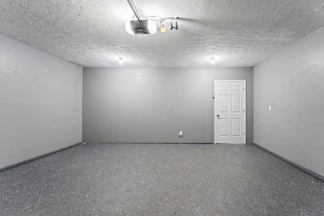 3667 Randee Ln, Springfield, OH 45502 - unfurnished room with a textured ceiling and speckled floor