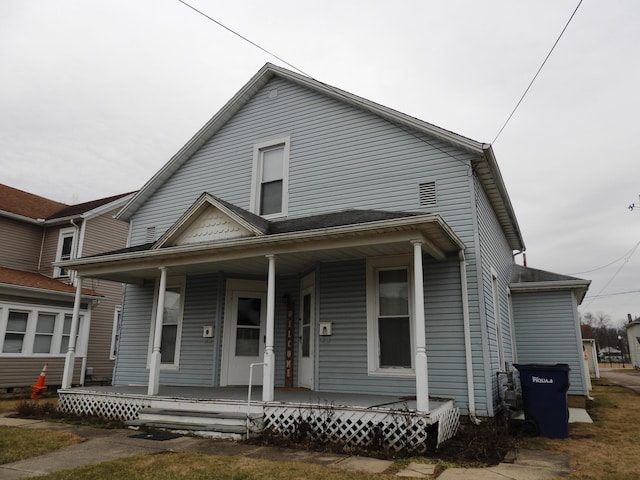 view of front facade featuring a porch