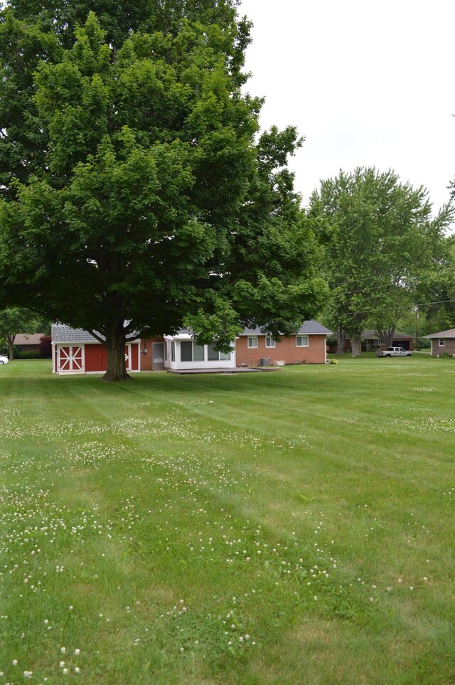 2733 Rosewood Dr, Troy, OH 45373 - photo 8