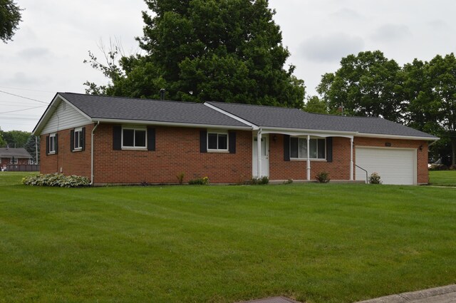 2733 Rosewood Dr, Troy, OH 45373 - photo 3