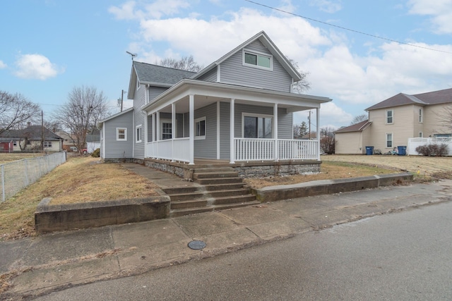 view of front of property featuring a porch