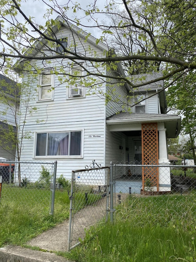 614 Sherman Ave, Springfield, OH 45503 - back of property with a gate and fence private yard
