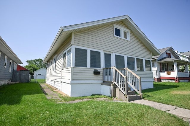 775 E Southern Ave, Springfield, OH 45505 - view of front of home featuring a front lawn