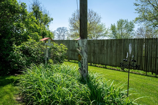 106 Westview Dr, Arcanum, OH 45304 - view of yard