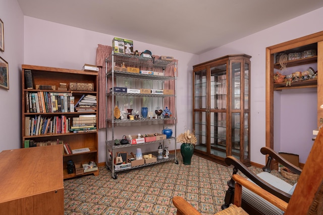106 Westview Dr, Arcanum, OH 45304 - sitting room with carpet