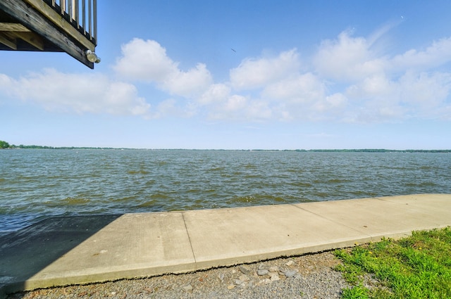 9113 Lake Ave, Huntsville, OH 43324 - water view