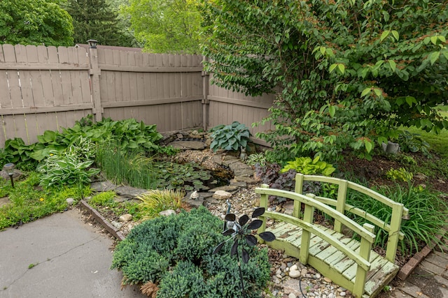 5154 Saum St, Fairborn, OH 45324 - view of yard with fence