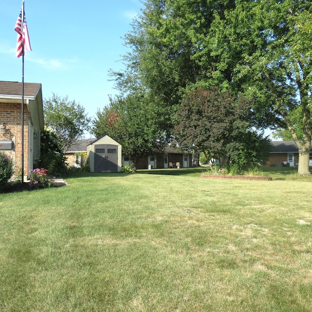 Listing photo 2 for 1203 Colonial Dr, Sidney OH 45365