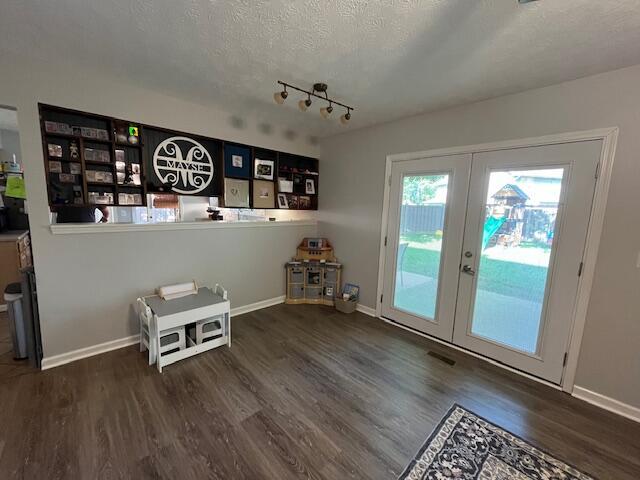 1212 Charleston Ct, Troy, OH 45373 - photo 15