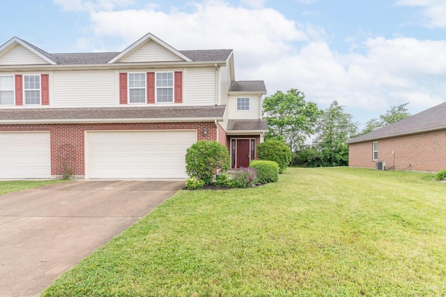 2204 Navajo Trl, Piqua, OH 45356 - photo 1