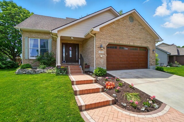 2731 Walnut Ridge Dr, Troy, OH 45373