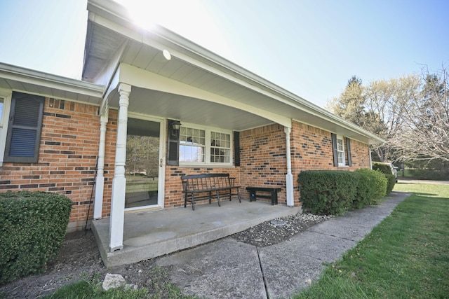 5283 Willow Dale Rd, Urbana, OH 43078 - view of patio / terrace with covered porch