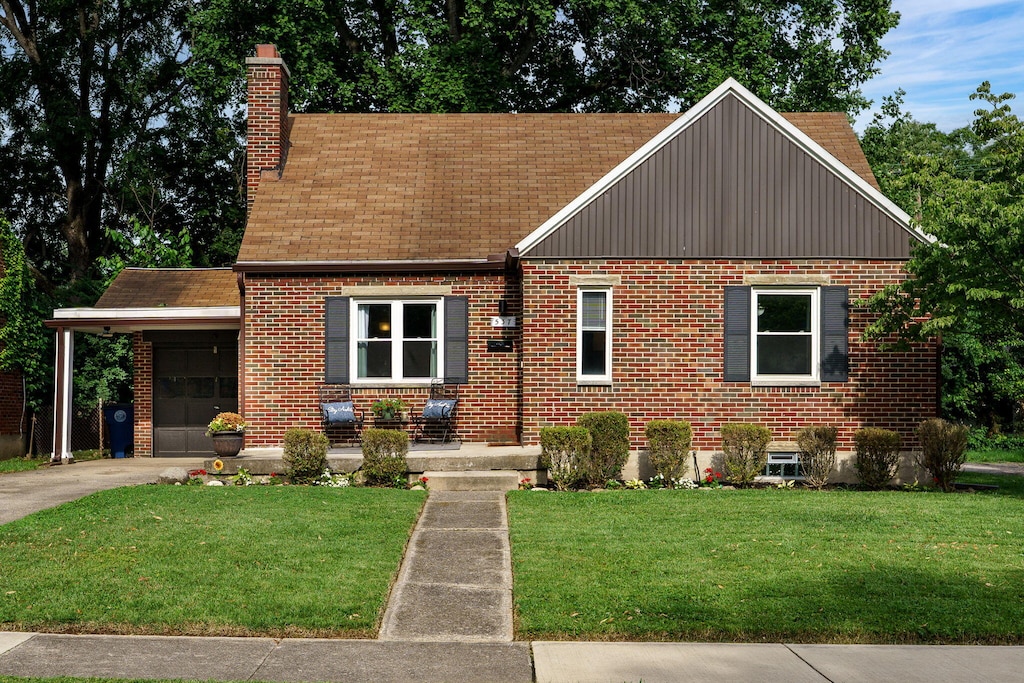 537 Shadowlawn Ave, Dayton, OH 45419 - photo 1