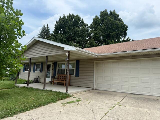 120 Donora Dr, Vandalia, OH 45377 - photo 2