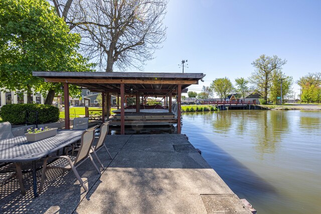 10125 Seminole Shore Dr, Huntsville, OH 43324