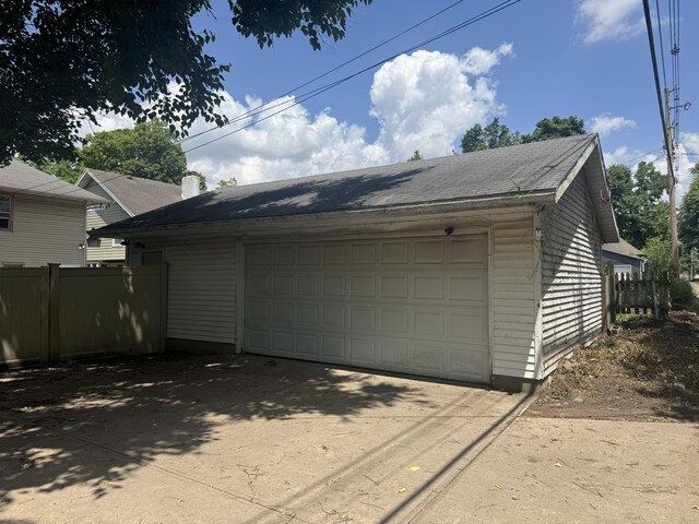1108 N Fountain Blvd, Springfield, OH 45504 - view of detached garage