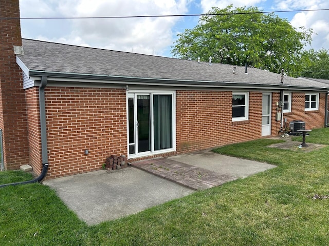 1127 Robin Rd, Saint Marys, OH 45885 - photo 4