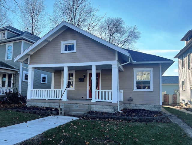 bungalow-style house with covered porch