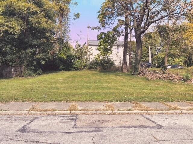 Listing photo 3 for 429-431 Vine St, Springfield OH 45505