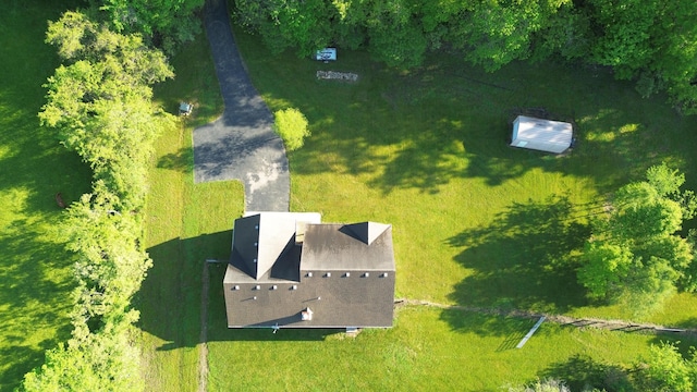 aerial view of property and surrounding area