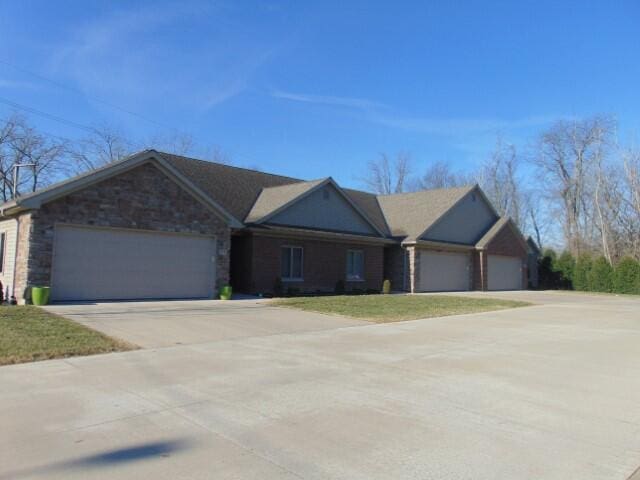 615 N Spruce St, Saint Marys, OH 45885 - photo 4