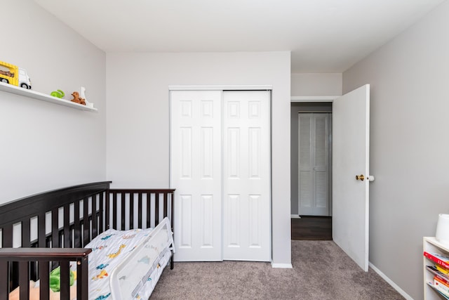 730 Maplecrest Dr, Troy, OH 45373 - carpeted bedroom with a closet