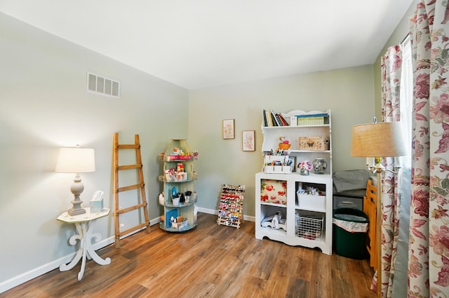 115 Deer Run Rd, Urbana, OH 43078 - game room featuring wood finished floors and baseboards