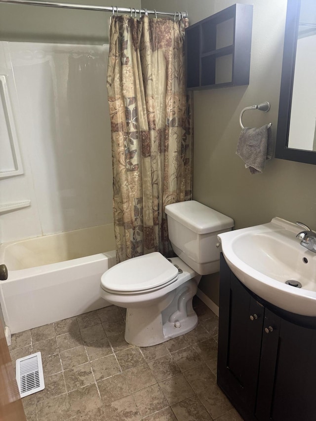 5319 Karafit Rd, Celina, OH 45822 - bathroom featuring shower / tub combo, vanity, and stone finish flooring
