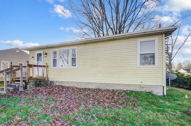 Listing photo 3 for 94 Elmwood Ave, Troy OH 45373