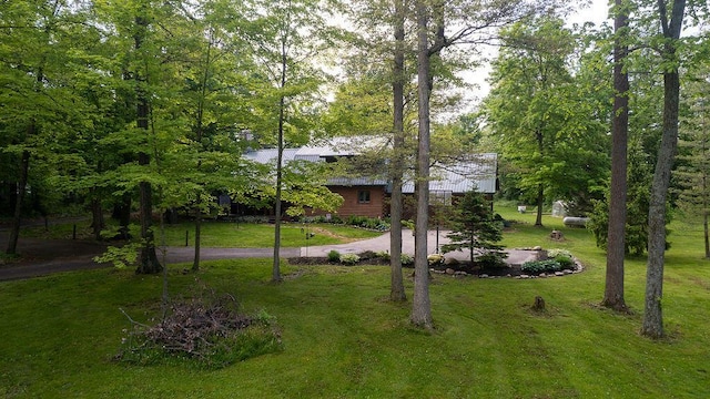 18866 Weimert School Rd, Wapakoneta, OH 45895 - view of front of home with a front lawn