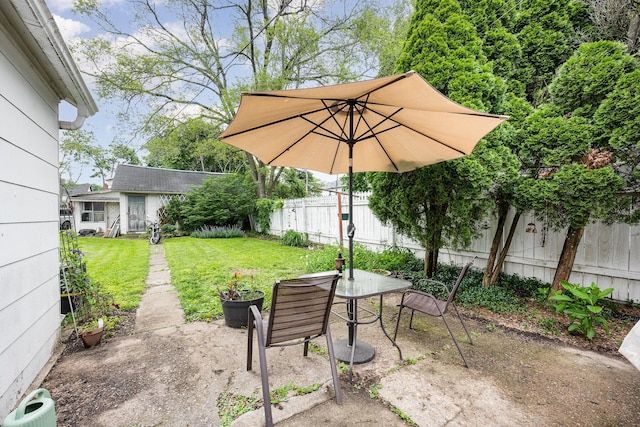 815 Mckaig Ave, Troy, OH 45373 - view of patio featuring outdoor dining area