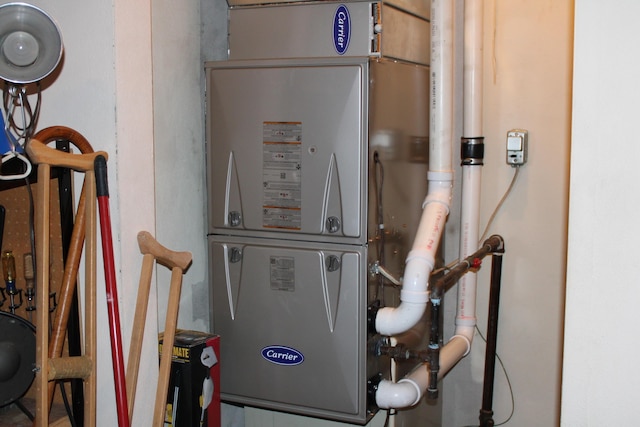 6 Woodside Dr, Arcanum, OH 45304 - utility room featuring heating unit