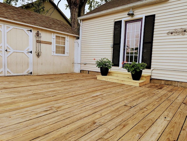 3727 Groves Rd, Lima, OH 45805 - deck with an outbuilding