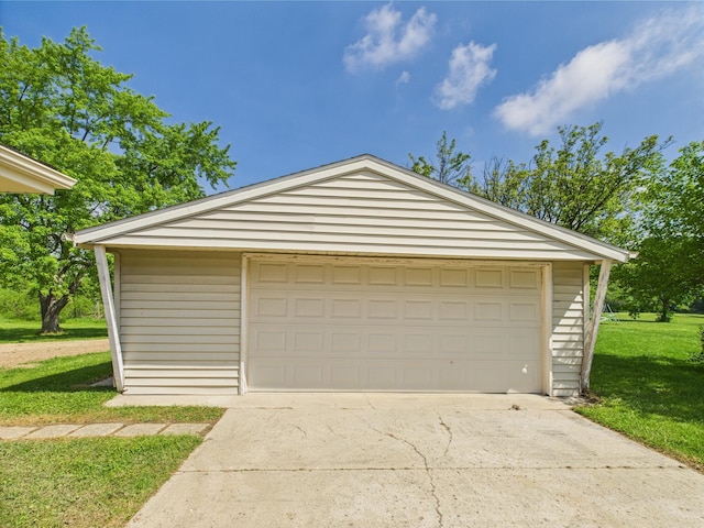 1430 E Union City Pike E, Union City Pike, Winchester, IN 47394 - view of detached garage
