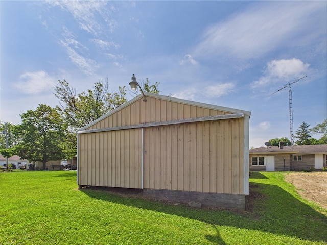 1430 E Union City Pike E, Union City Pike, Winchester, IN 47394 - view of pole building with a yard