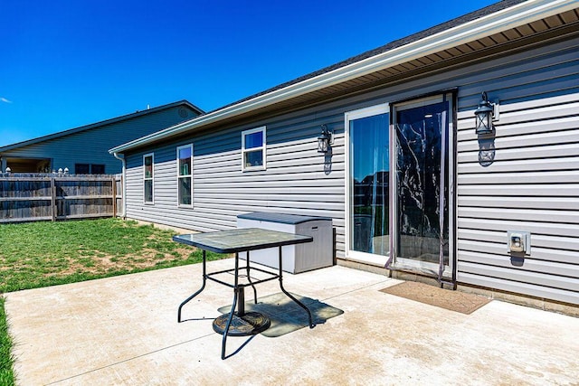 1313 Arrowhead, Piqua, OH 45356 - view of patio / terrace