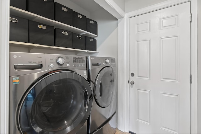 1814 Kingsbury Dr, Saint Marys, OH 45885 - laundry room with independent washer and dryer
