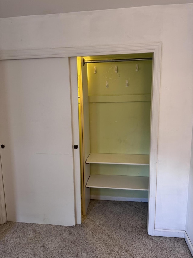 1008 Manor Ln Unit C, Columbus, OH 43221 - view of closet