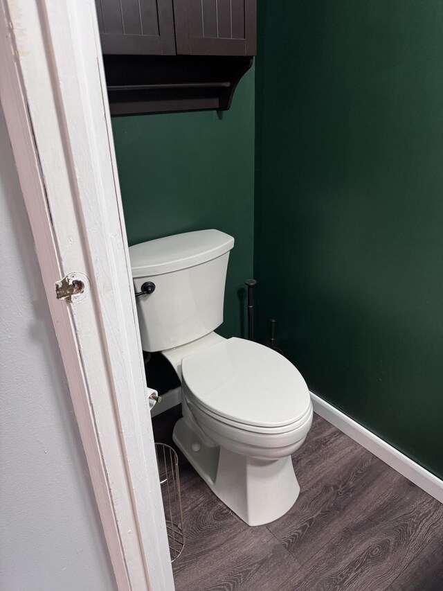 1008 Manor Ln Unit C, Columbus, OH 43221 - bathroom with toilet and wood finished floors