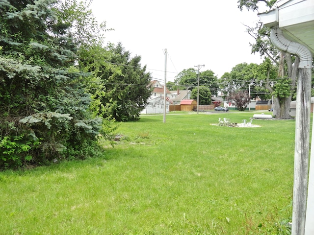 203 N Koke St, De Graff, OH 43318 - view of green lawn