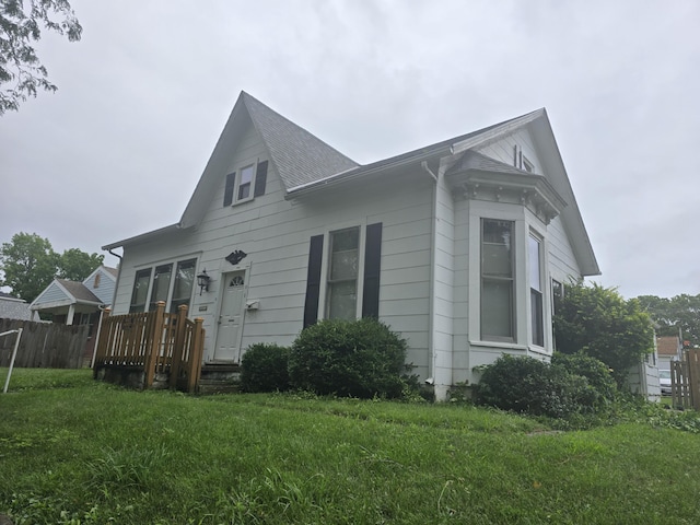 324 N Detroit St, Bellefontaine, OH 43311 - photo 2